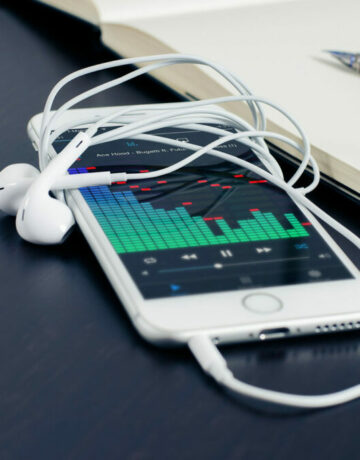 mobile-616012_1920