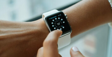 smart-watch-821557_1920